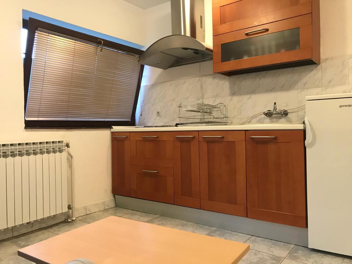 Apartmani Kosuta Tjentiste Luaran gambar