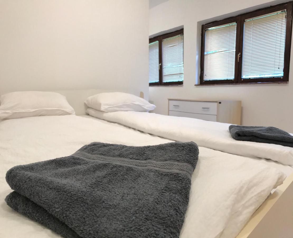 Apartmani Kosuta Tjentiste Luaran gambar