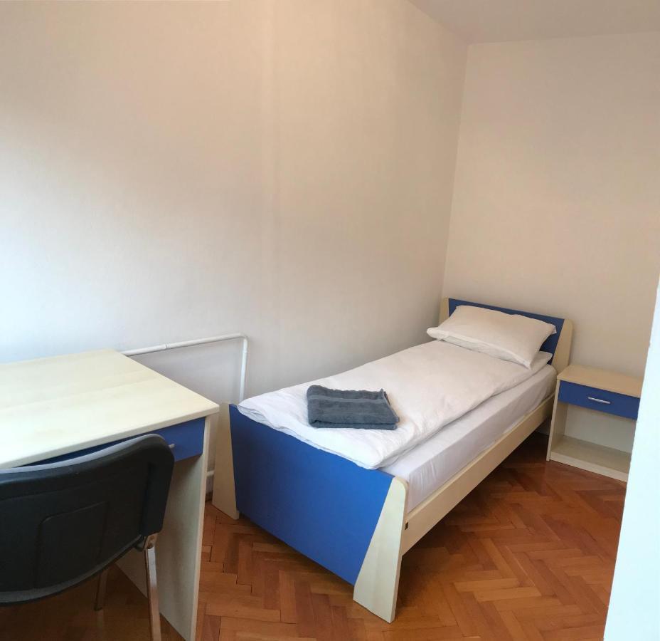Apartmani Kosuta Tjentiste Luaran gambar