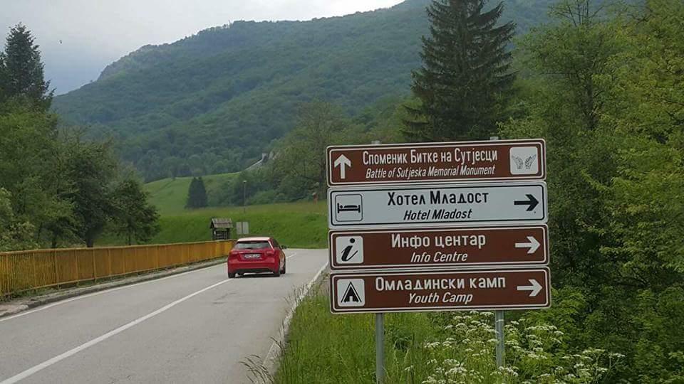 Apartmani Kosuta Tjentiste Luaran gambar