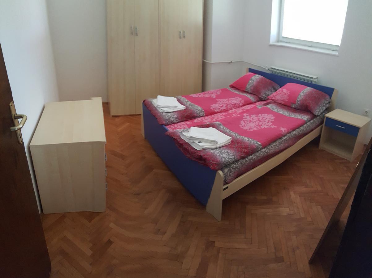 Apartmani Kosuta Tjentiste Luaran gambar
